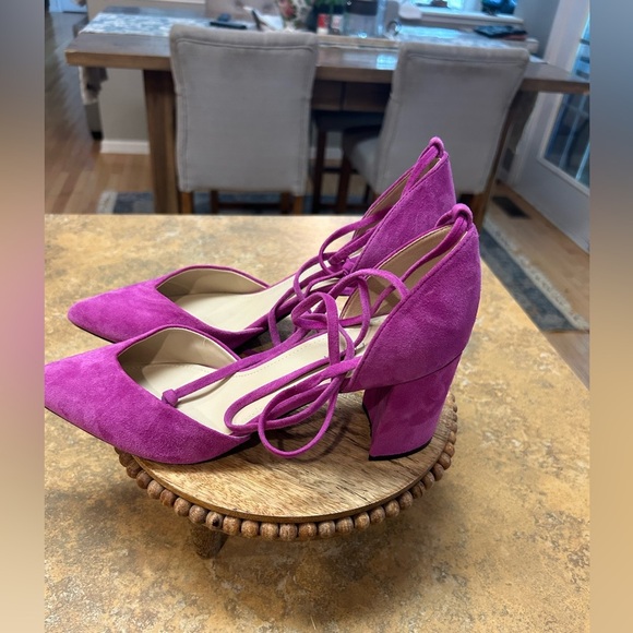Marc Fisher Fuchsia Suede Block Heels - Picture 4 of 8